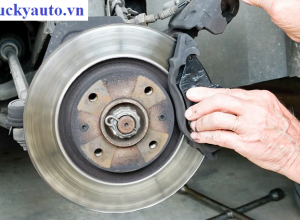 Khi Nào Nên Thay Má Phanh Cho Xe Mercedes